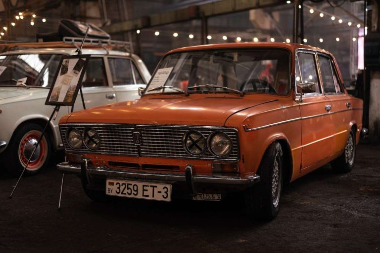 vieille lada