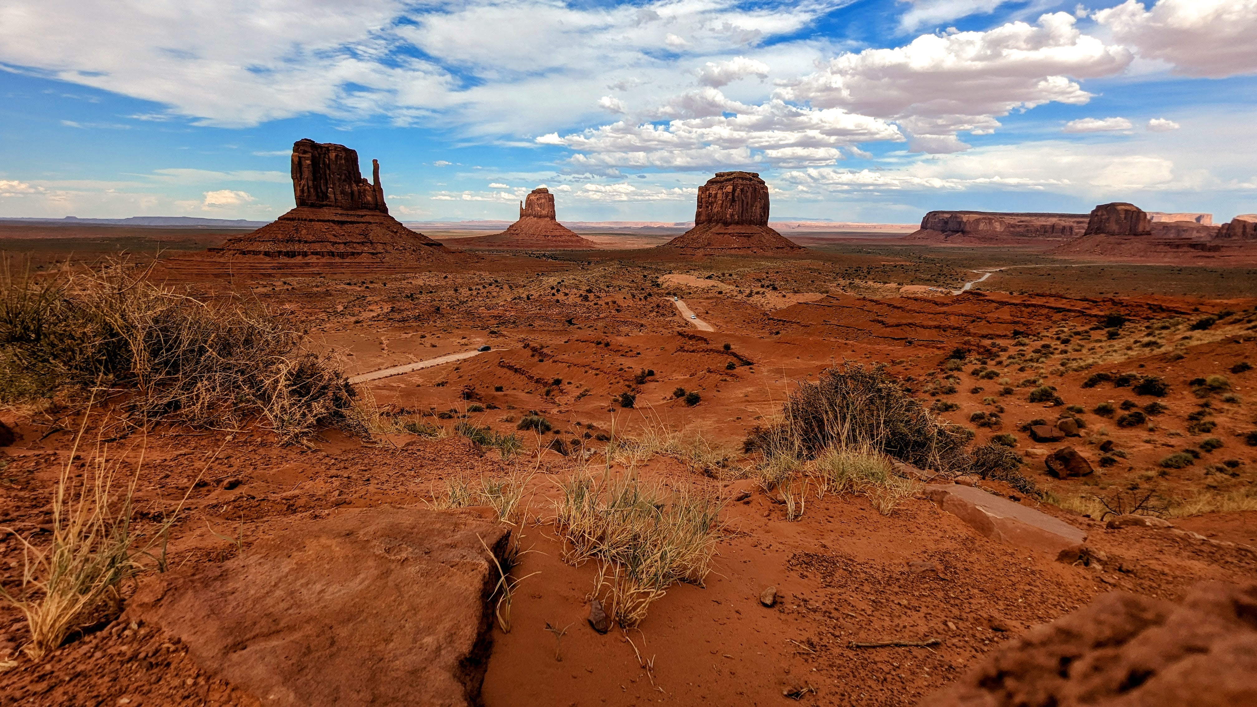 vue sur Monument Valley et ses célèbres buttes depuis l'hôtel The View